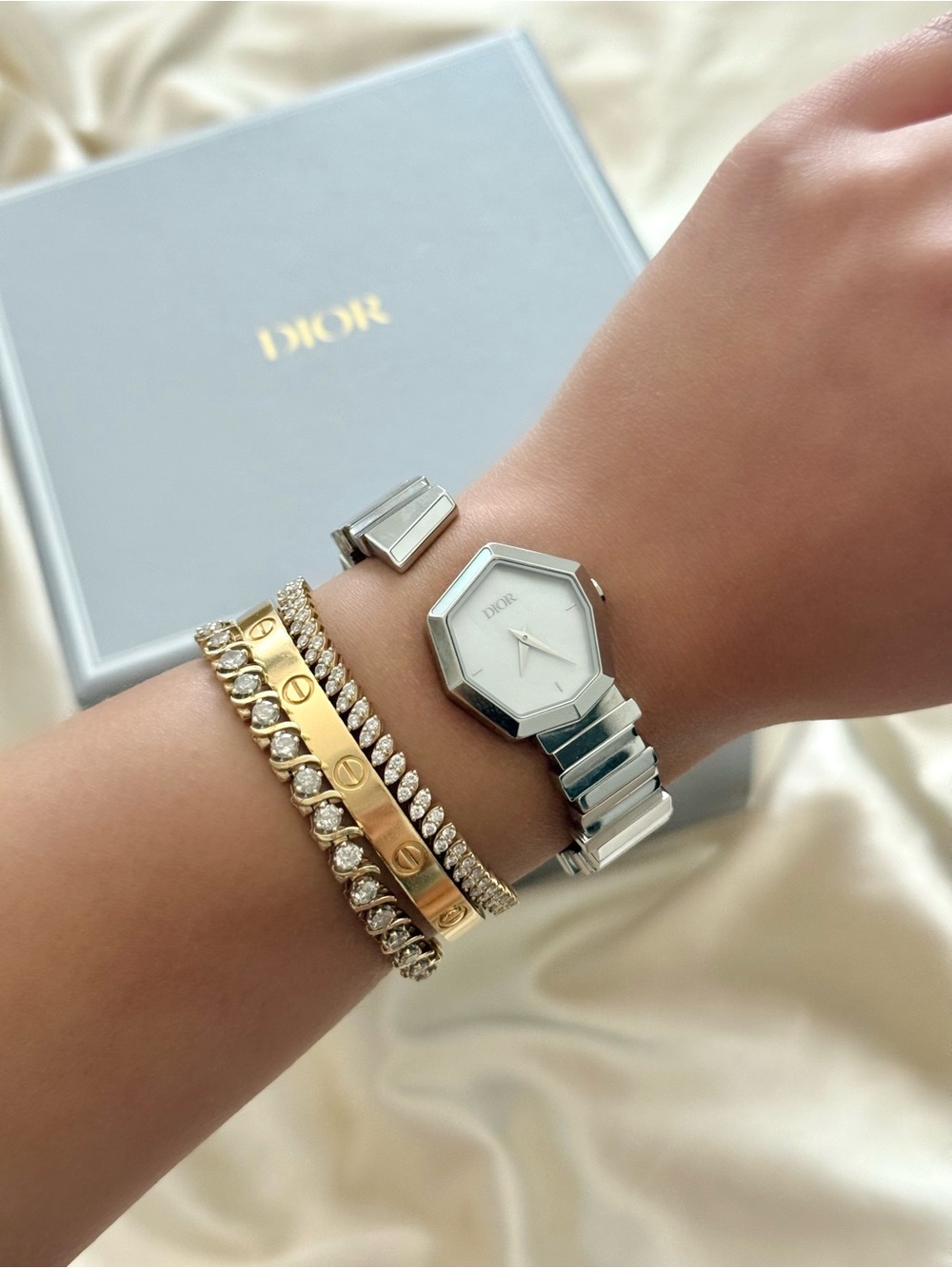 AUTHENTIC CHRISTIAN DIOR GEM DIOR MOTHER-OF-PEARL WATCH